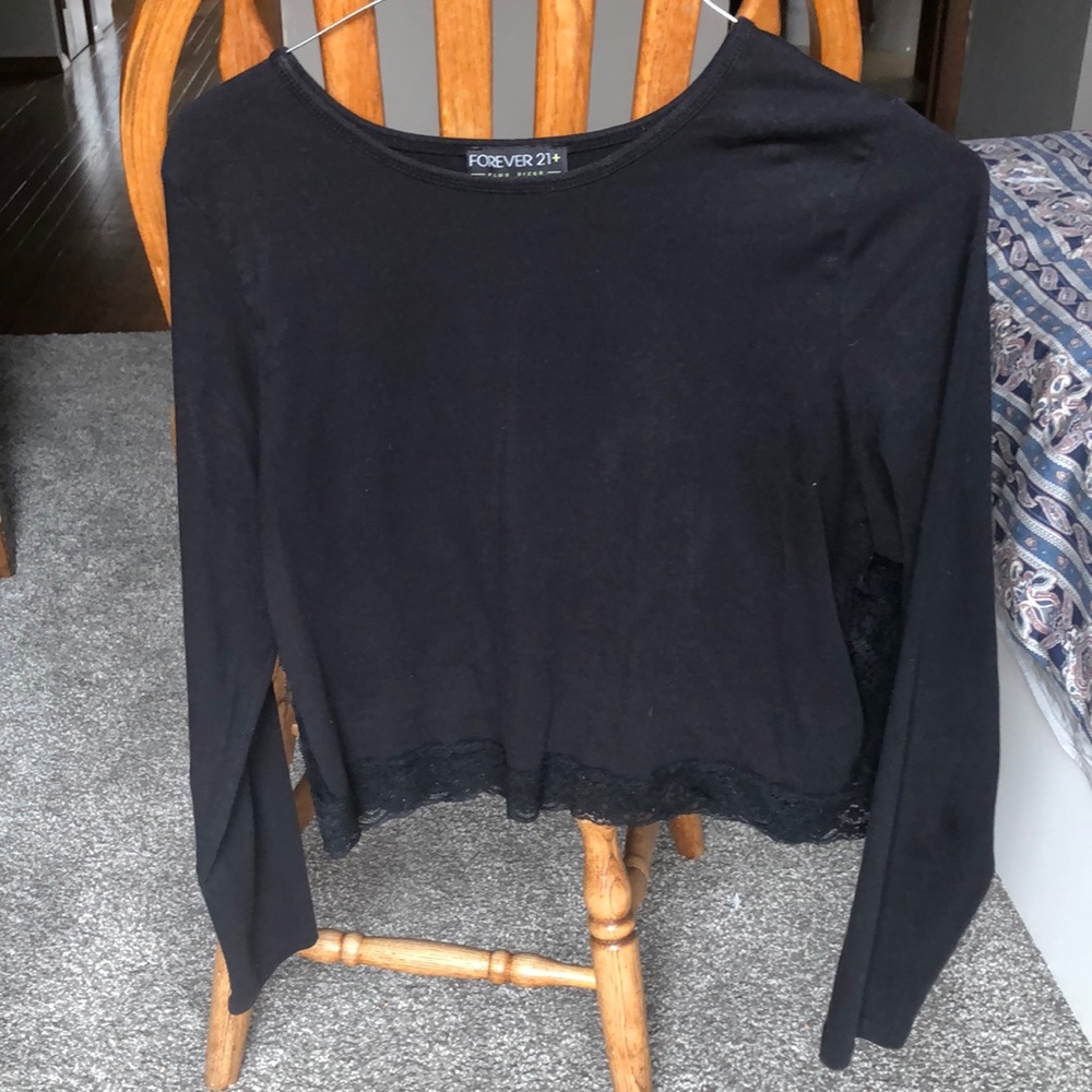 Forever21+ Plus Size Black Lace Long Sleeved Crop Top
